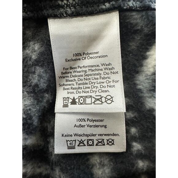 Women's Soft & Cozy Gray Long Sleeve Sweater Cable Knit Heart Design Size L - Picture 3 of 4